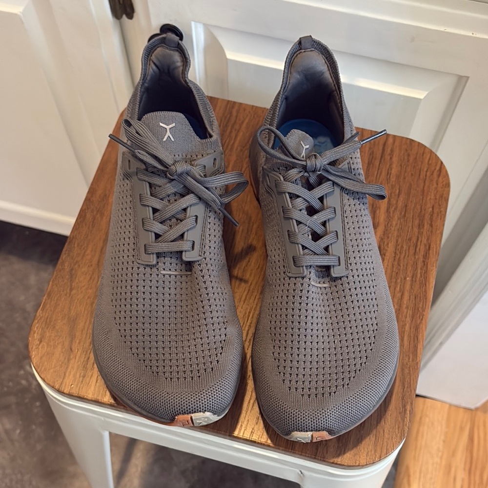 Flux Adapt Runner gray W 10/M 8.5
